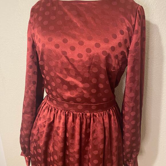 ModCloth Red Two-Tone Modest Satin Polka Dot Dress  Knee-Length Size Medium - Picture 2 of 10